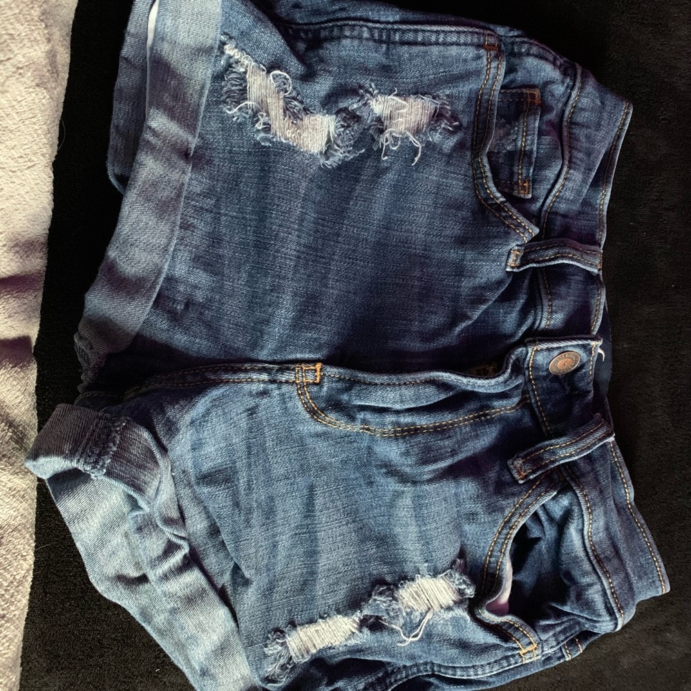 Hollister short shorts 3”